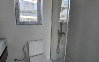 Vila finalizata, curte libera 185 mp,  loc de parcare, zona case - Poză 14