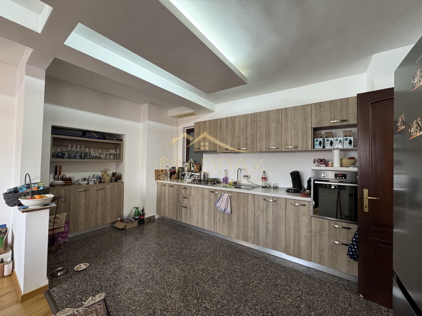 Apartament Elegant de Vânzare – 5 Camere/ 3 Băi, *Arcul de Triumf* - Poză 23