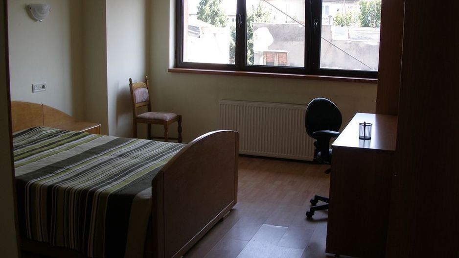 Apartament de inchiriat | spatios si luminos | langa Palatul Cotroceni - Poză 4