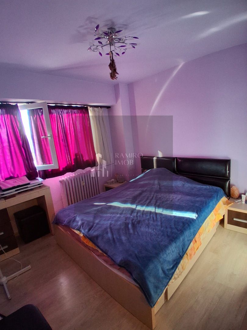 OCAZIE 3 CAMERE METROU GORJULUI - Poză 9