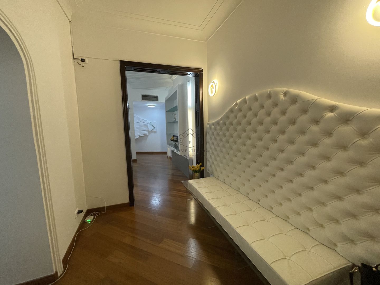 SPATIU DE BIROU/ COMERICIAL DE 160 MP LA INCHIRIERE PE CALEA VICTORIEI - Poză 1