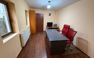Spațiu de închiriat in vila - 2 camere +birou și curte, Campina - Poză 3