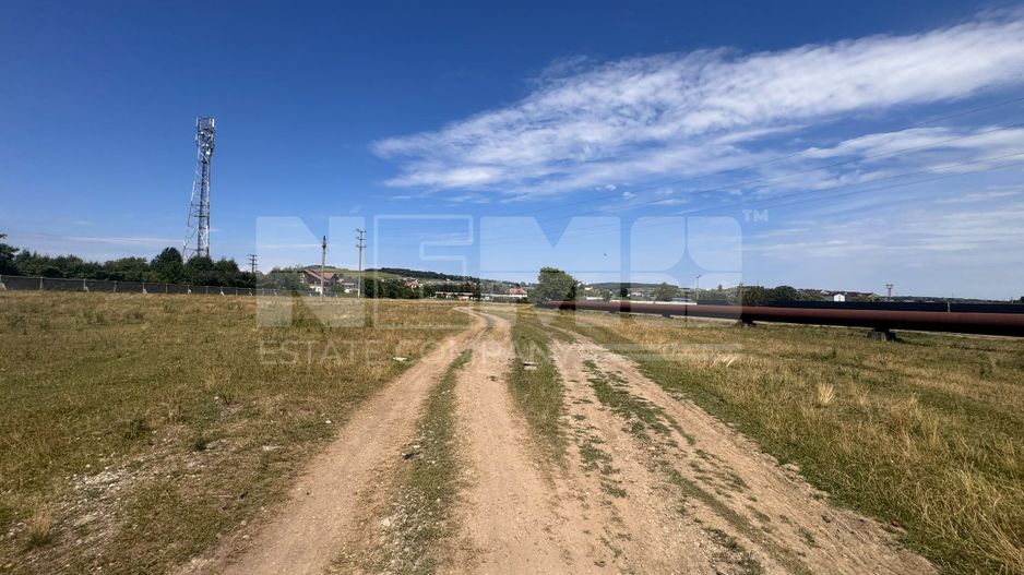 Teren Itcani | 31 Ari | Extravilan | Deschidere 11.5 MP | 93000 Euro - Poză 1