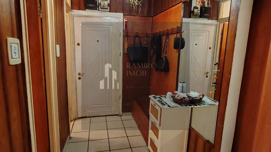 Apartament 2 camere, Sector 4, Resita/Luica, decomandat, spatios - Poză 10