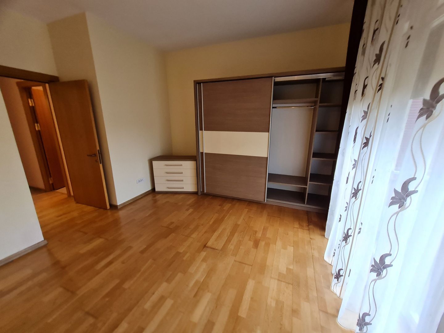 APARTAMENT DE LUX IN ZONA CENTRALA - Poză 20