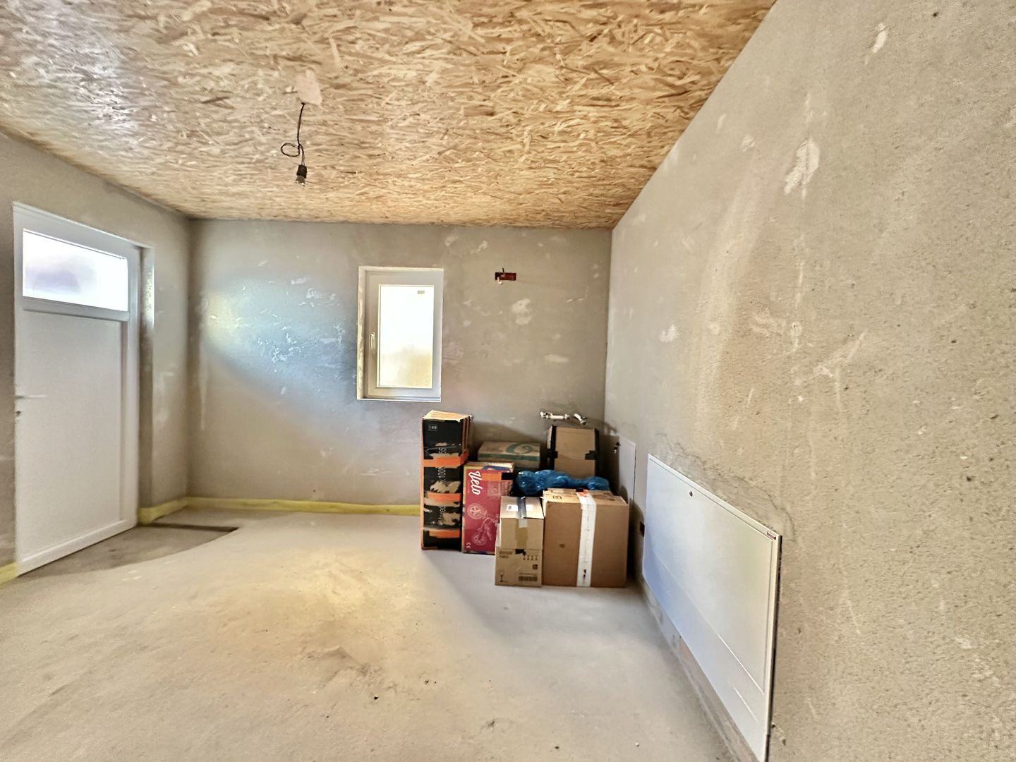 Casă individuală de vanzare  cu garaj și curte proprie – Hălchiu - Poză 10