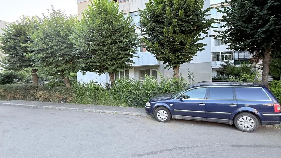 Ap 3 camere - decomandat - Campina - strada Milcovului - Poză 19