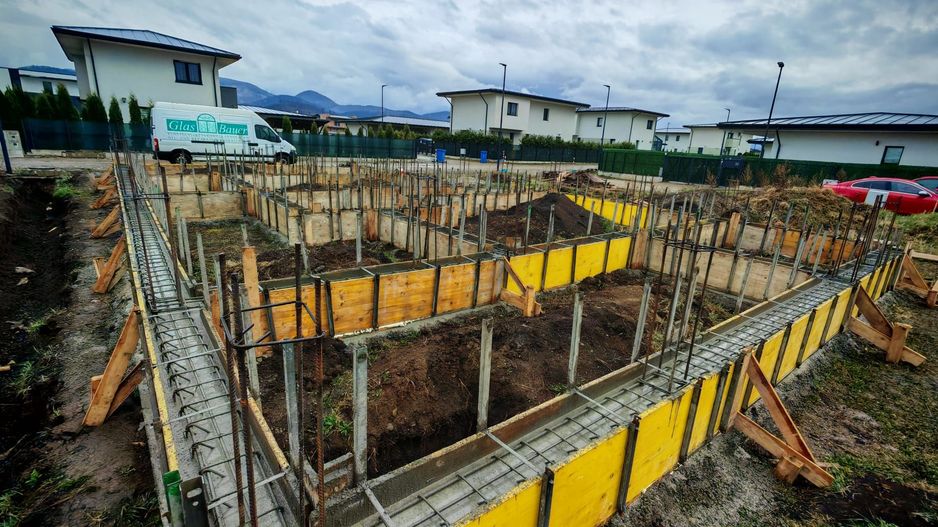 DIFERIT Haus ,Cristian,500 mp cu autorizatie,CASA IN CURS DE EXECUTIE - Poză 2