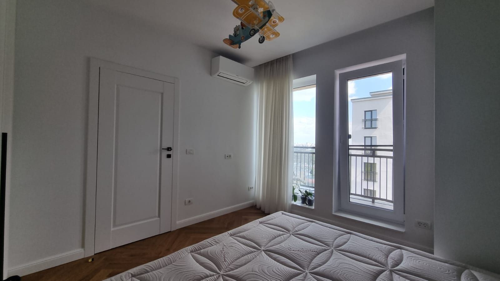 3 cam cu Personalitate | Lux și Gust Excepțional | Panorama | Central - Poză 19