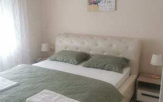 Ag EUROPA vinde ap 2 cam. RENOVAT 54mp etajul 2 în Micro 16. - Poză 3