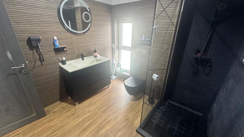 CASA INDIVIDUALA MOBILATA, TOATE UTILITATIE, CURTE 400 MP, COMISION 0% - Poză 25