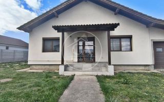 Casa cu 4 camere de vanzare in Santandrei, Bihor - Poză 1