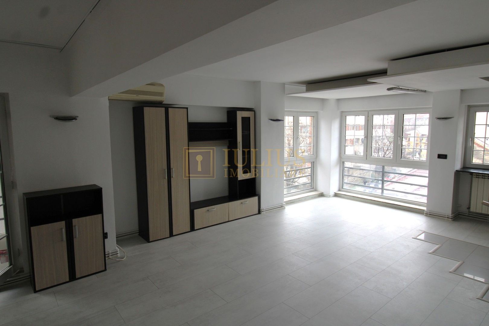 la 5 min de Medicina: 2 camere, 2 bai, centrala proprie, ideal pentru studenti - Poză 1