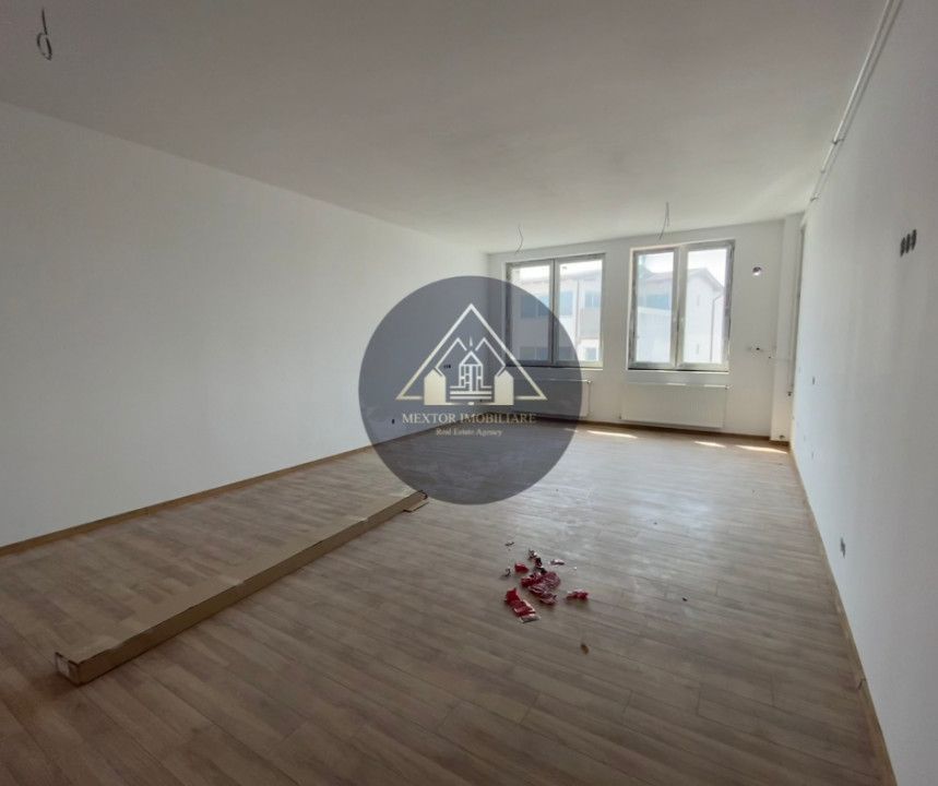Apartament 3 camere nou, zona Ultra-Centrală la Etajul 2 - Poză 2