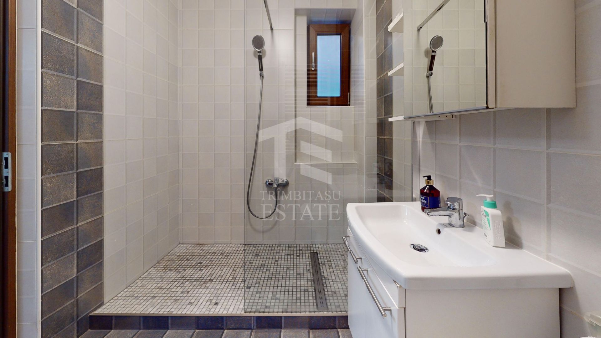 Apartament 4 camere + curte proprie Locatie excelenta – Brancoveanu - Poză 36
