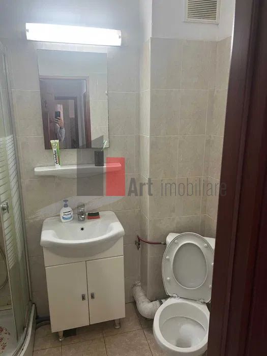 Apartament 2 camere, decomandat, Barajul Sadului, 5 minute față de stația Titan - Poză 4