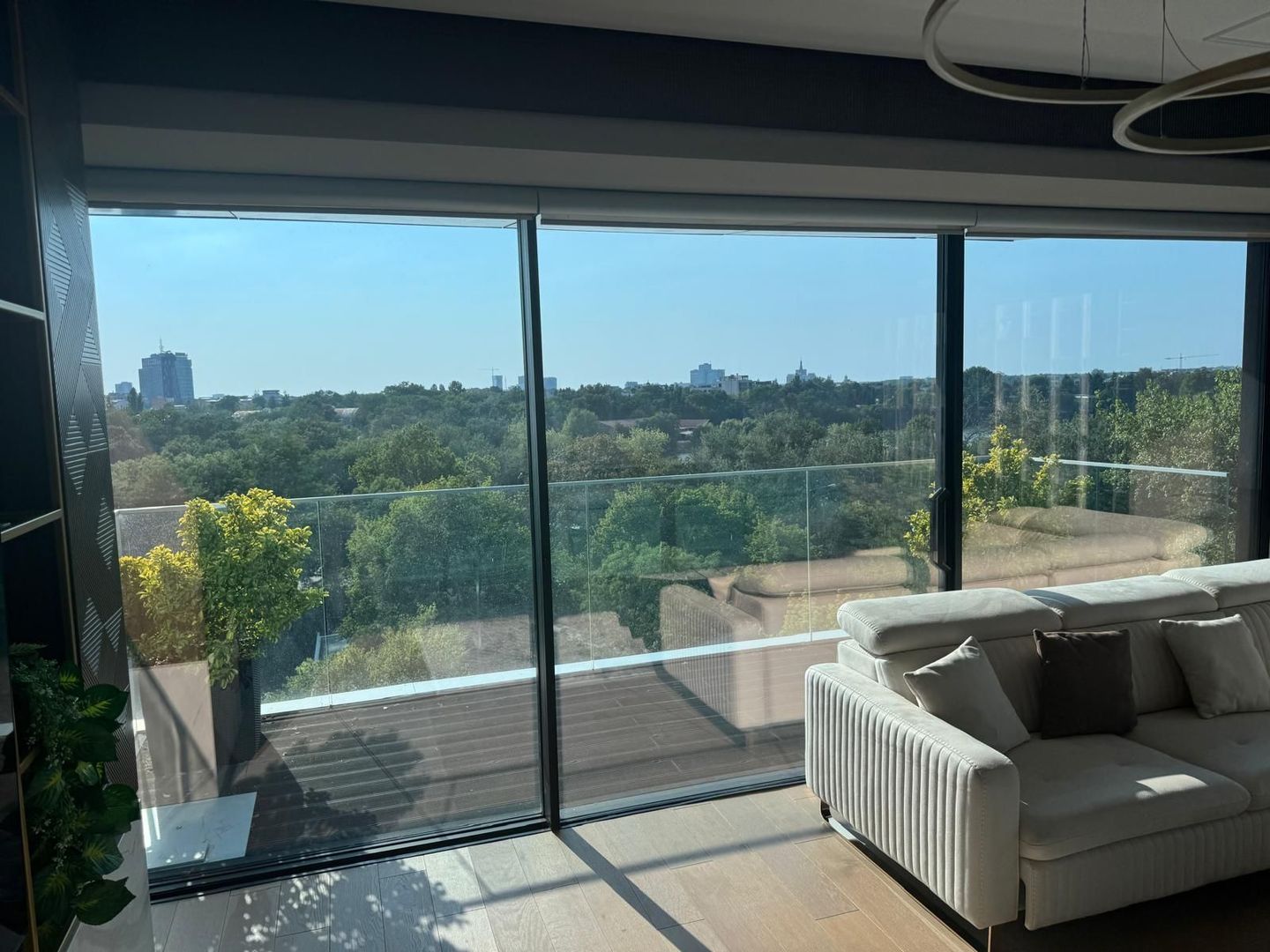 DE INCHIRIAT CEL MAI SPECTACULOS PENTHOUSE DIN ONE ELIADE TOWERS I ZONA FLOREASC - Poză 13