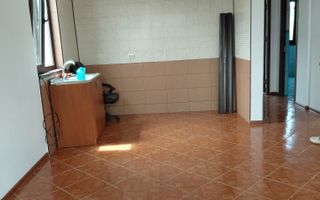 Casa P+1 zona Traian cu vedere la Brates - Poză 9