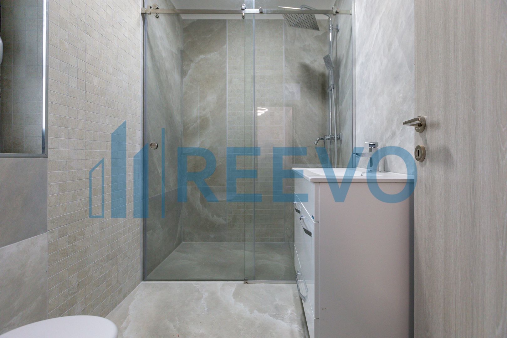 Casă Premium P+1E – 140 mp utili | Gherăiești | Curte amenajată - Poză 38