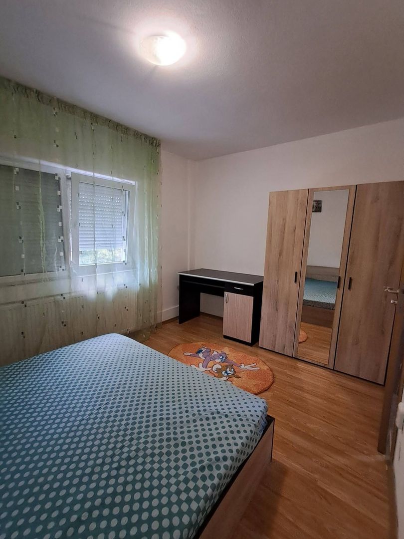 Apartament 2 camere- Craiovita Noua, Piata Big - Poză 1