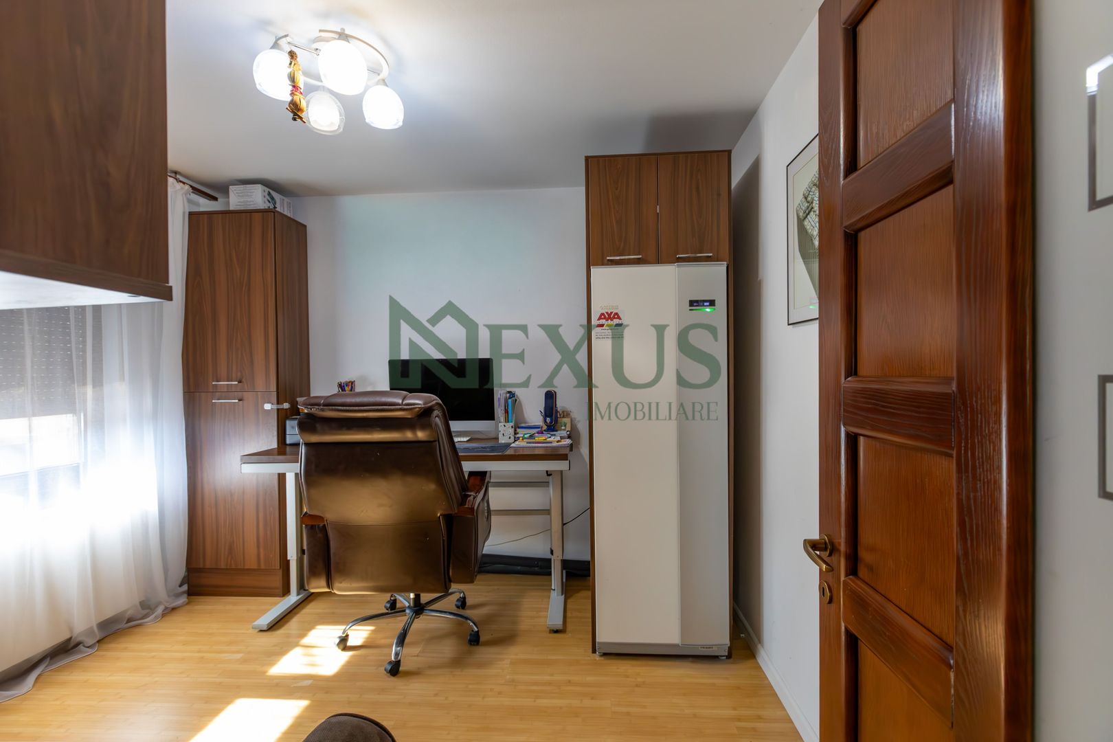 Casă/Vilă modernă de vânzare la intrare în Bogdan Vodă, județul Bacău. - Poză 8