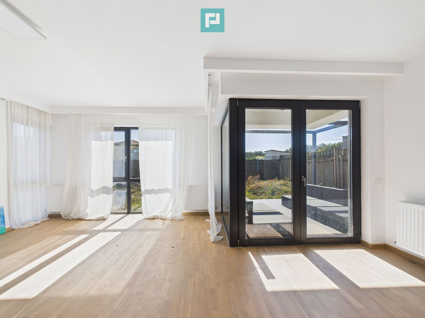 Casă modernă 3 dormitoare, curte generoasă și parcare dublă-CORBEANCA - Poză 9