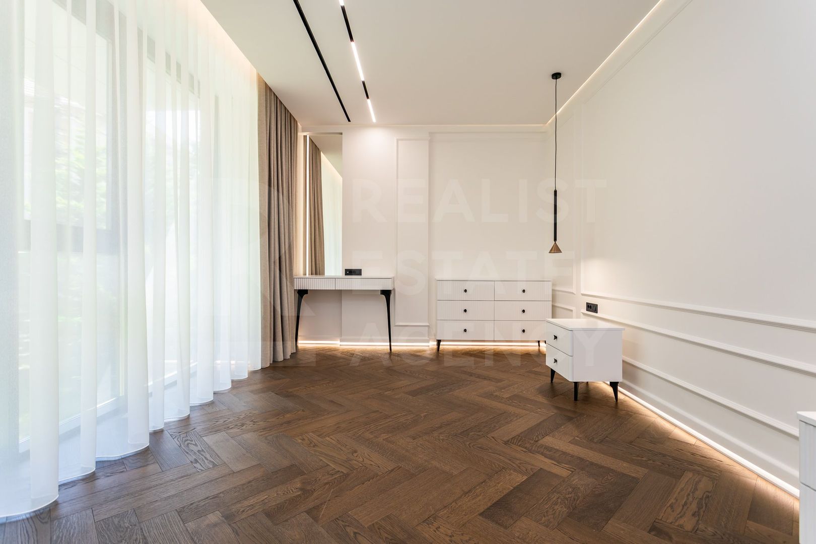 Chirie, apartament, 4 camere, str. Universității, Centru - Poză 6
