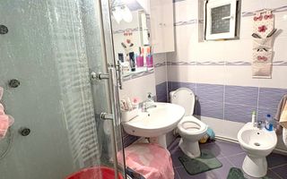 De vanzare apartament cu 3 camere I. C. Frimu, 70.500 euro - Poză 1