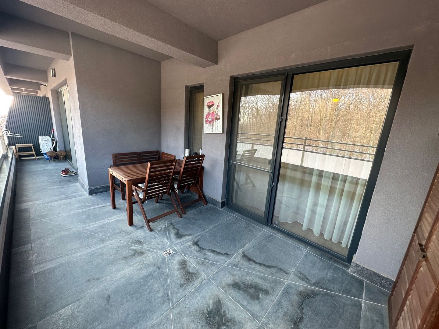 Apartament cu terasa mare zona Lipovei - intrare Dumbrăvița - Poză 4