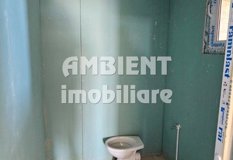 DE INCHIRIAT - Spatiu comercial la DEMISOL, suprafața 94 mp, zona CARTIER. - Poză 7