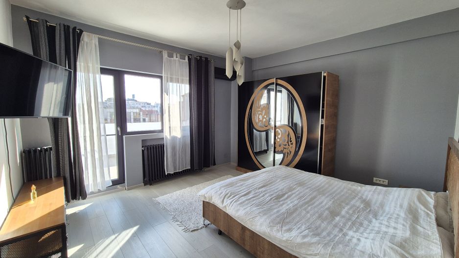 Apartament cu 3 camere - Unirii - Poză 3