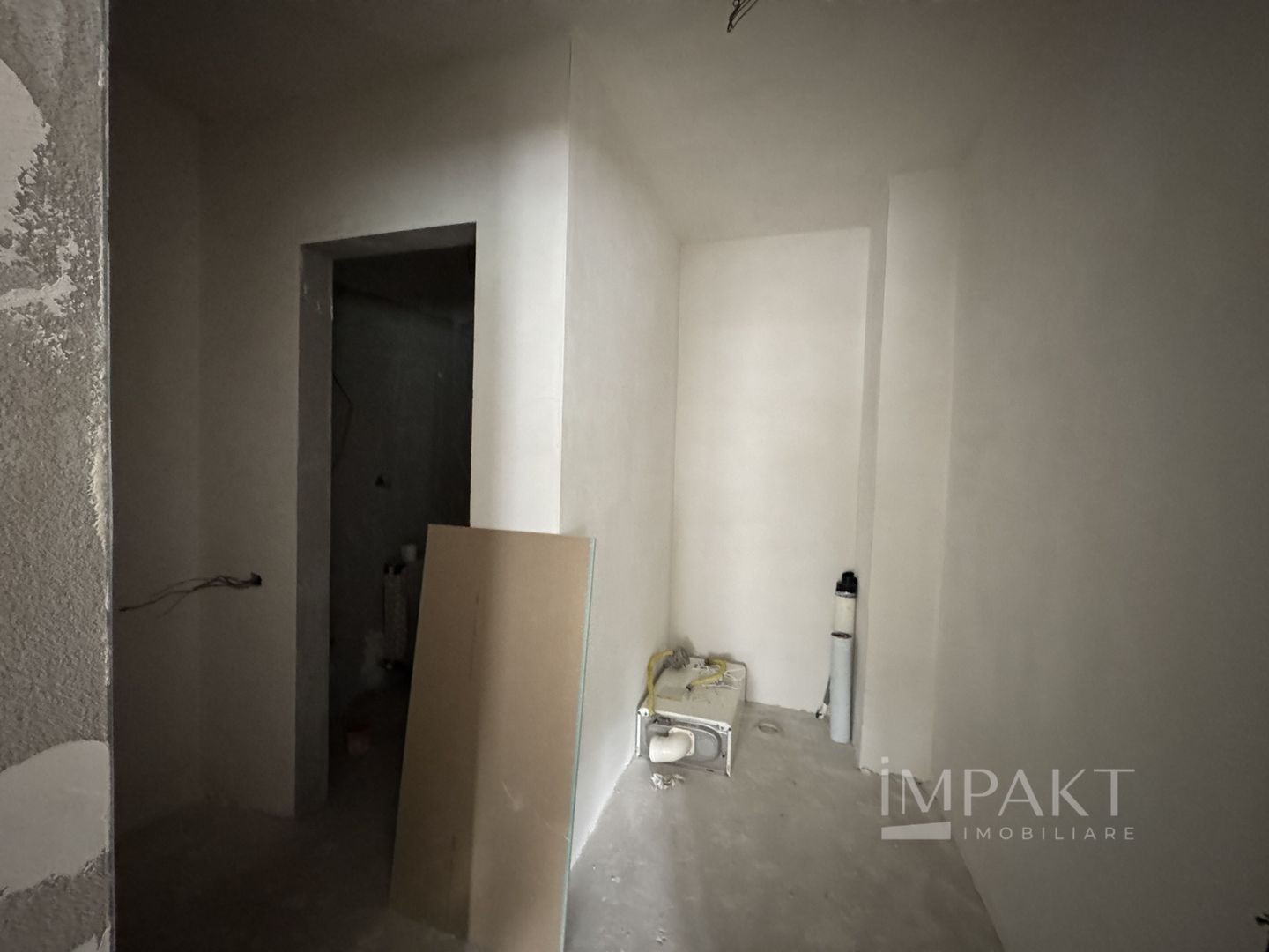 Spatiu comercial de 62 m2 cu terasa de 52 m2 in Borhanci - Poză 5