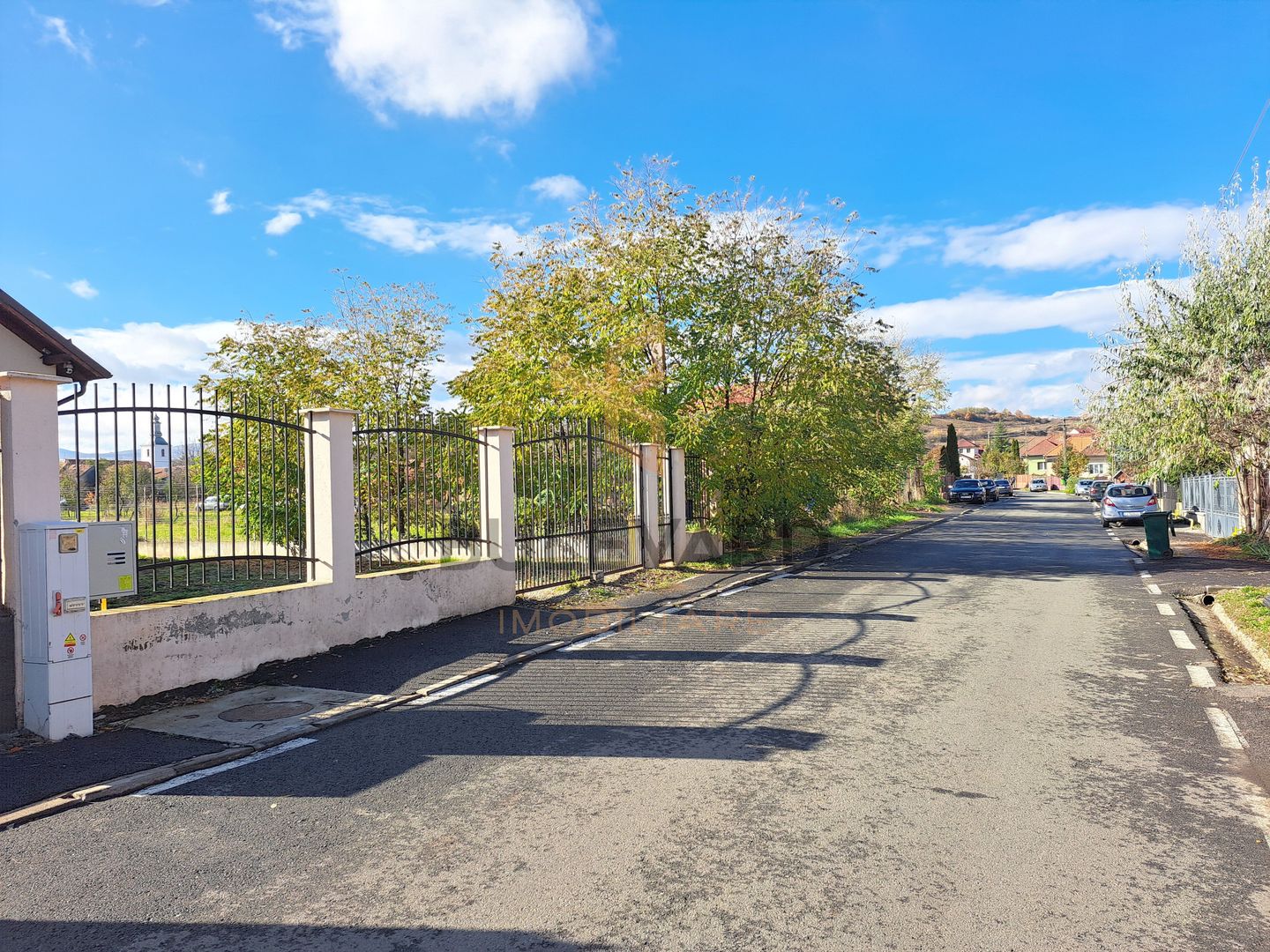 Casa noua + atelier 49 mp + teren 1030 mp! - Poză 2