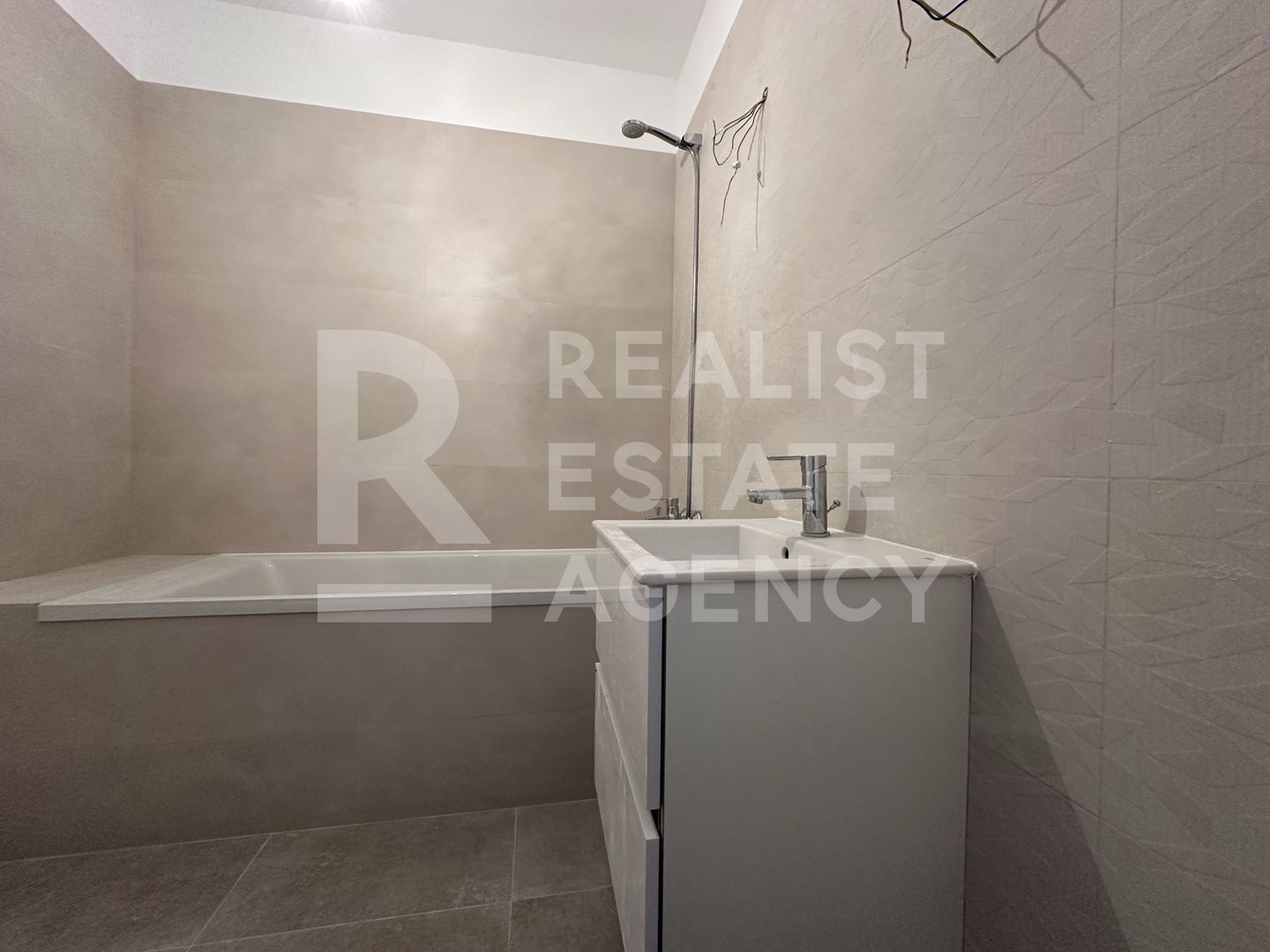 Apartament cu 2 camere și terasă, Sisești - Poză 5