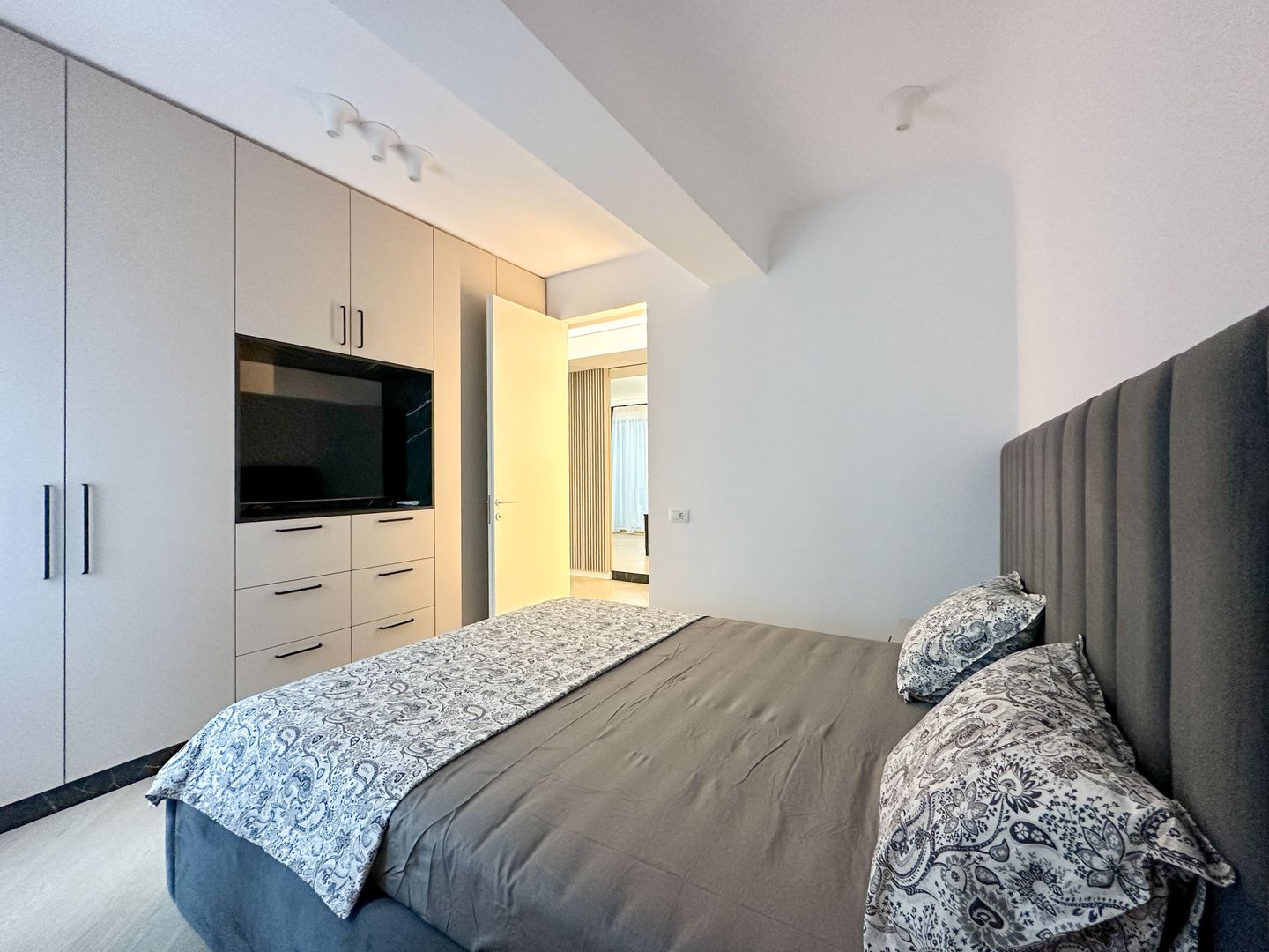 Apartament 3 camere I Cortina North I Parcare subterană - Poză 13