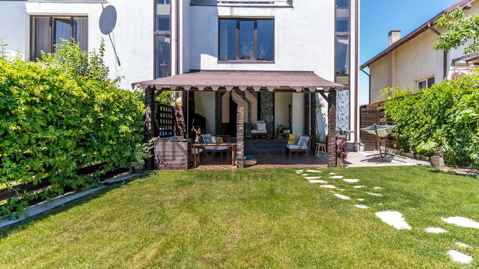 Casa insiruita intr-o zona linisitita! - Poză 1