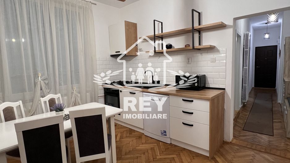 Apartament de vânzare 2 camere decomandate zona Str. Constituției/9mai - Poză 4