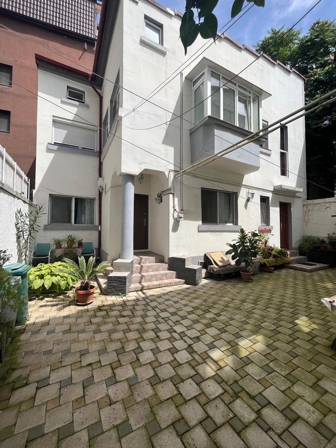 OPORTUNITATE DE VÂNZARE | 3 CAMERE ÎN VILA | CENTRALA PROPRIE  | ZONA DECEBAL - Poză 9