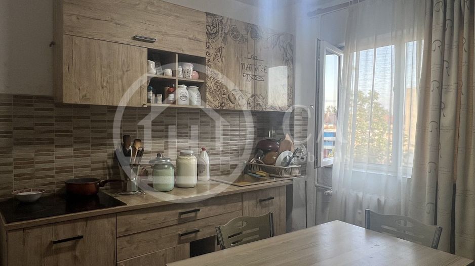 Apartament cu 3 camere de vanzare zona Cantemir, Oradea - Poză 10