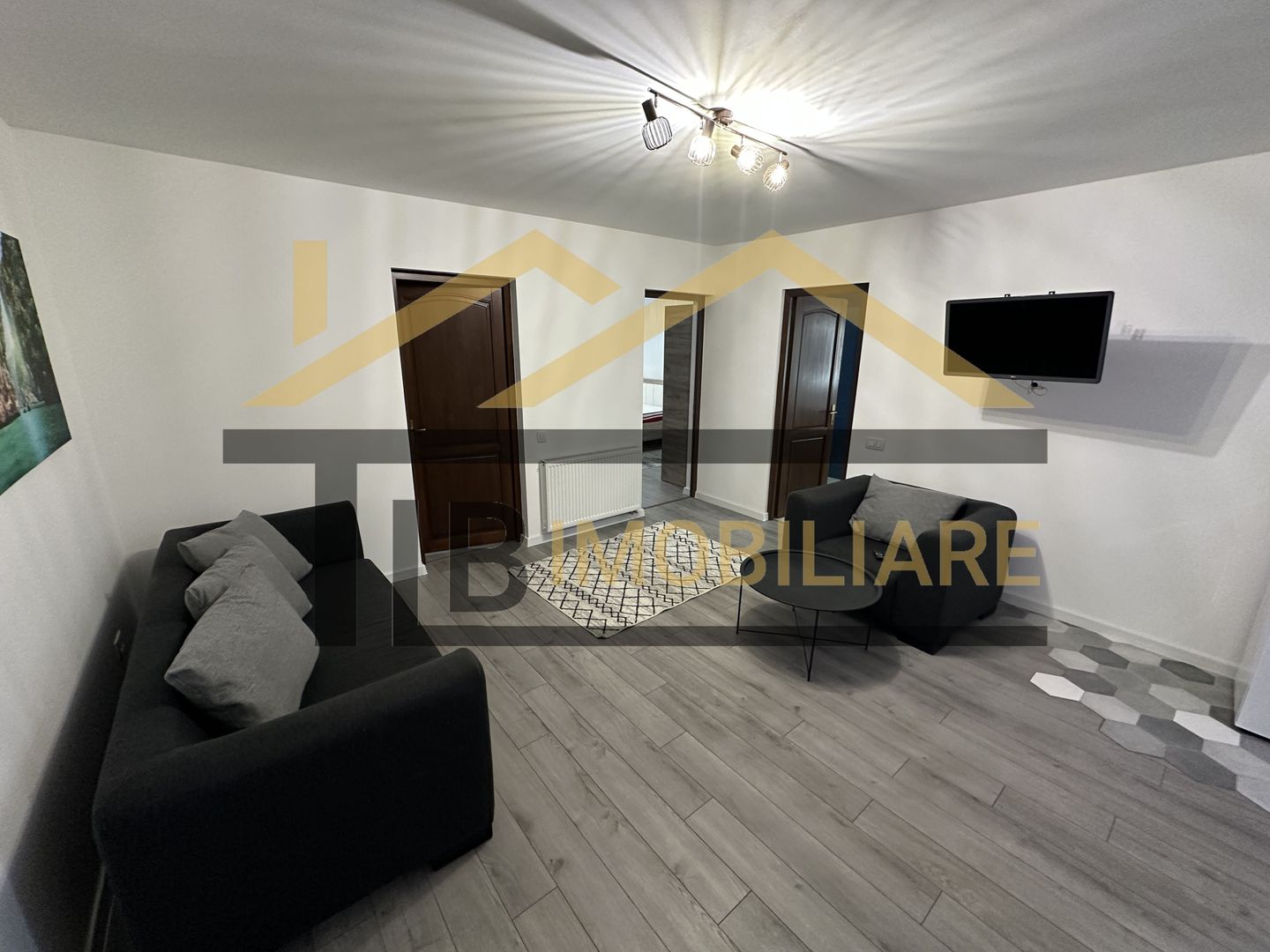 Apartament de 3 camere, 70mp, parcare, Zona Semi-Central - Poză 2