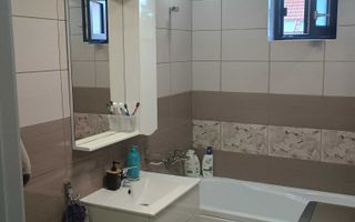 Apartament de vanzare - Poză 6