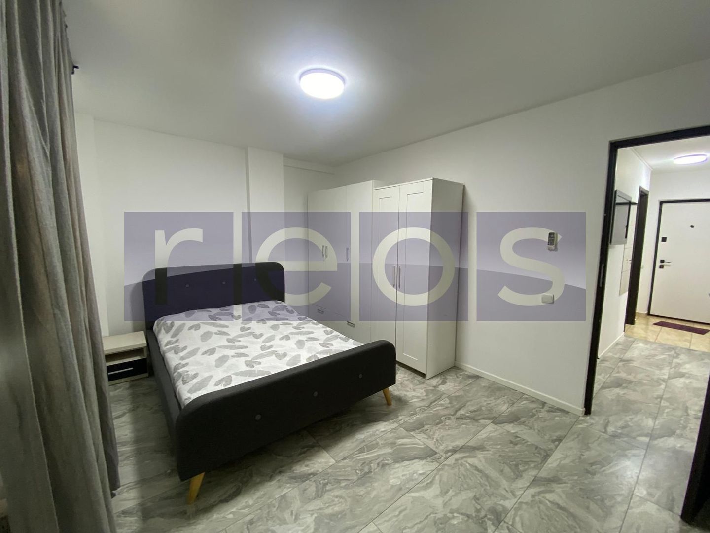 DE VANZARE APARTAMENT 2 CAMERE DECOMANDAT LIFT CENTRALA PROPRIE PARC SEBASTIAN - Poză 3
