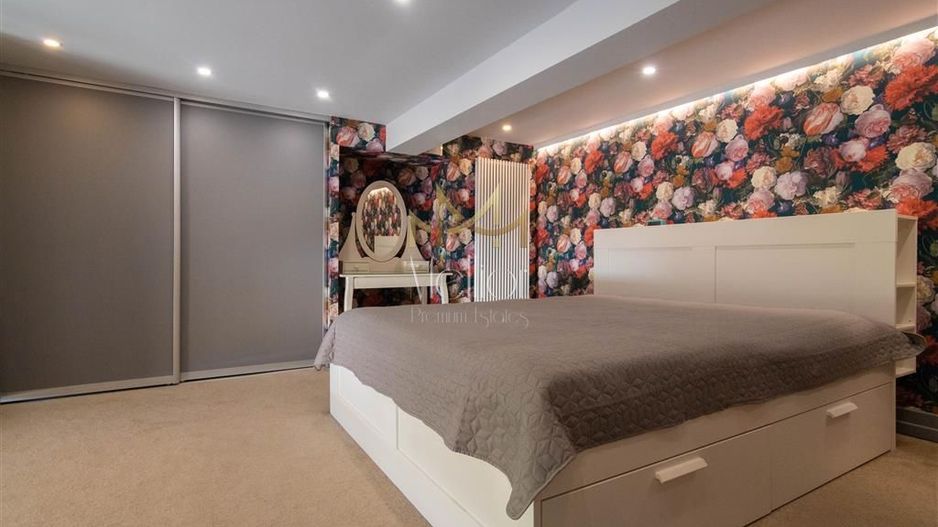 ?** Apartament superb pe doua niveluri Ultrafinisat Semicentral ** - Poză 27