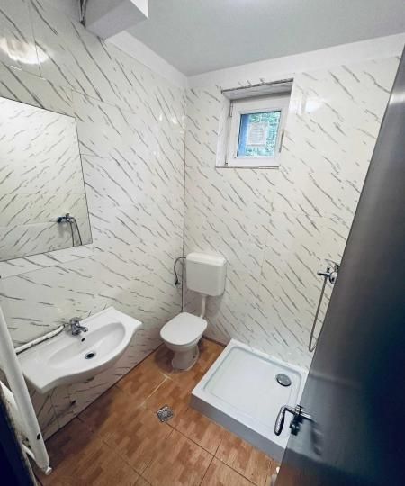 APARTAMENT RENOVAT 4 CAMERE PARTER BLOC REABILITAT APUSULUI - Poză 2