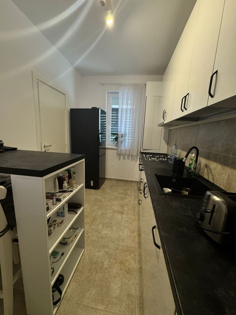 Vilă 3 camere mobilata 3 locuri parcare  Safirului Bragadiru - Poză 5