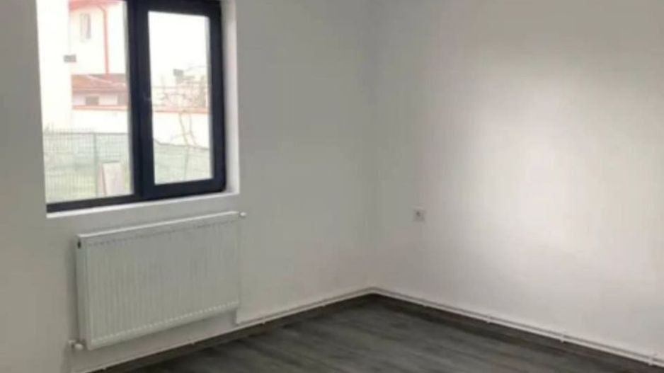 De vânzare – Casă nouă 4 camere în Năvodari, zona Kaufland - Poză 5