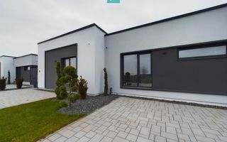 Duplex modern, pe parter, amplasat într-o zonă liniștită din Moșnița Nouă - Poză 17