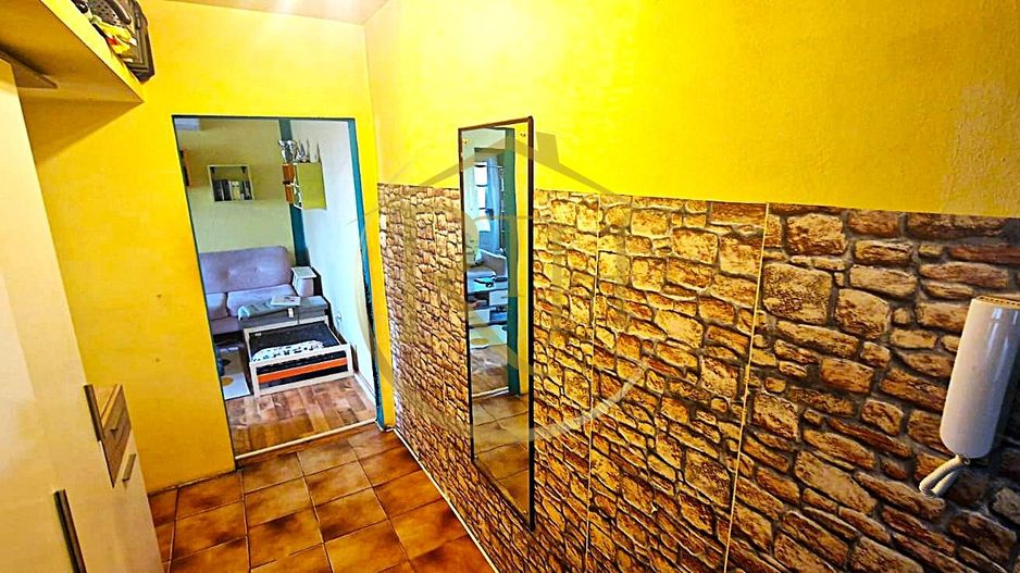 Vand apartament cu 4 camere in zona spitalul judetean,comision ,,0'' - Poză 15