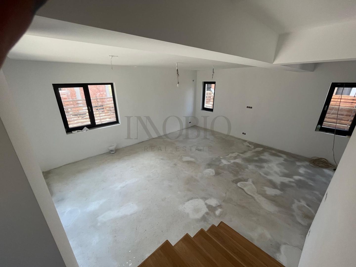 Vilă individuală modernă, P+1+M, cu curte generoasă  Tunari - Poză 21