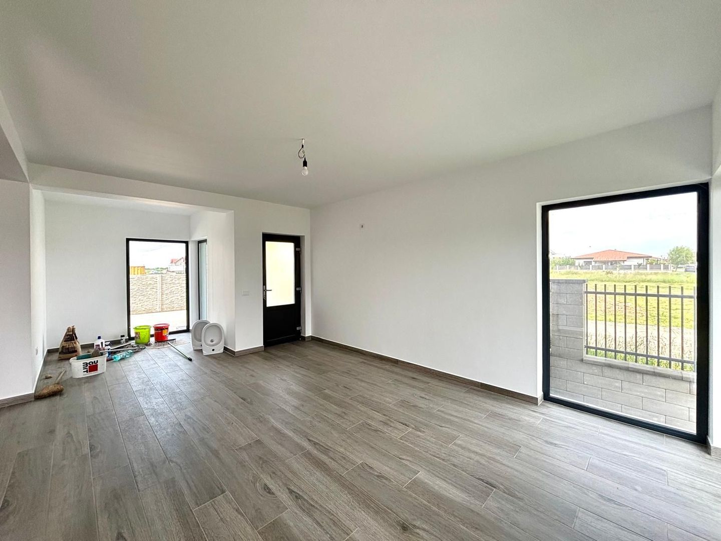 Casa individuala - 4 camere - pozitie excelenta - Sacalaz - Poză 2